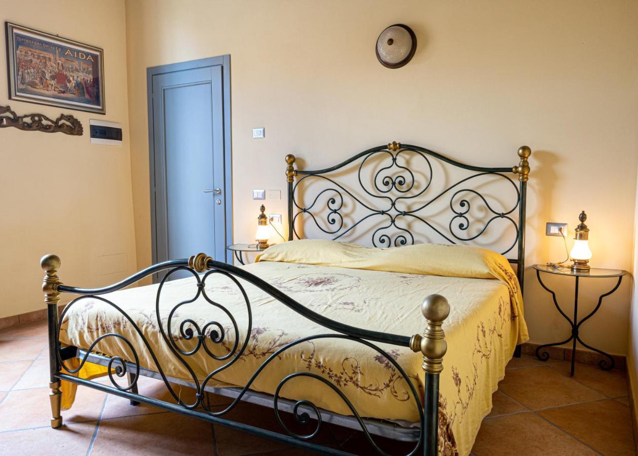 Bed and Breakfast Fermo Della Guazzona à Busseto Extérieur photo